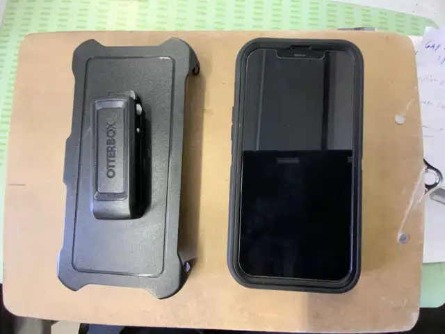 otterbox defender iPhone 12 Pro Max  in Cell Phone Accessories in Lévis - Image 3