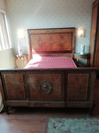 Ensemble de lit deux places – Double bed with wood head and fron
