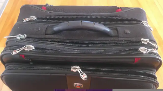 valise ordinateur swiss gear de voyage in Other in West Island - Image 3