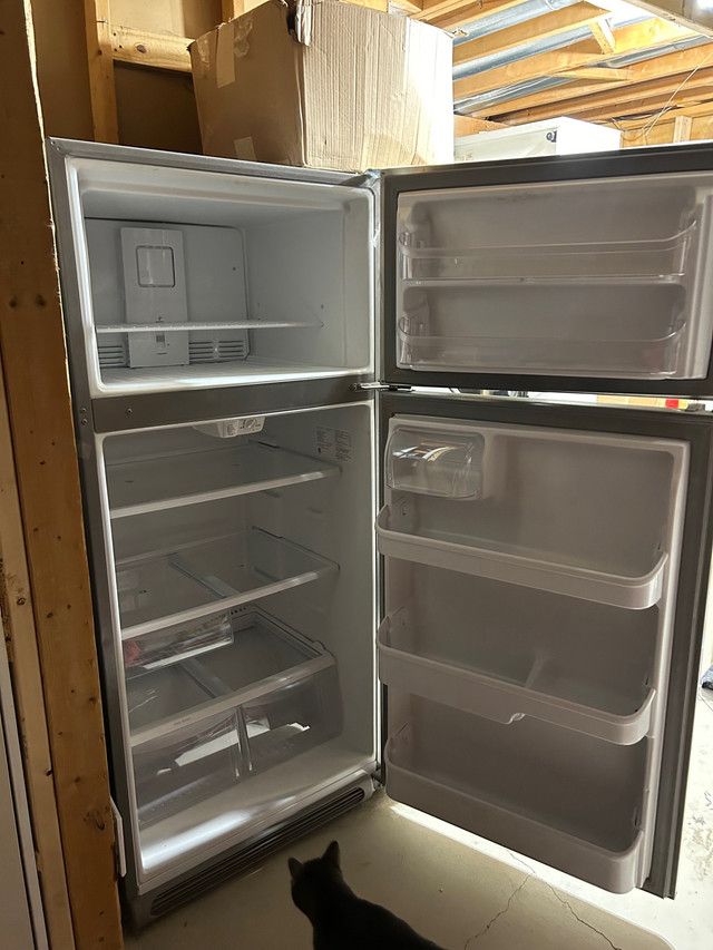 BRAND NEW FRIGIDAIRE Gallery Series  Fridge/Freezer in Refrigerators in Barrie - Image 3