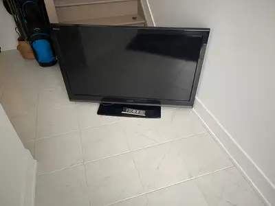 Toshiba 46inch LCD 1080p TV, View more