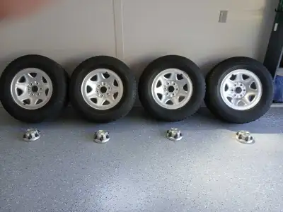 Bridgestone Blizzak Winter Tires fits Silverado 1500. P265/70R/17 on steel wheels with TPMS sensors...