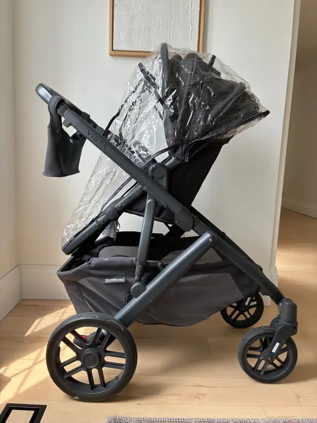 UppaBaby Vista V2 Stroller  in Strollers, Carriers & Car Seats in Oshawa / Durham Region - Image 9