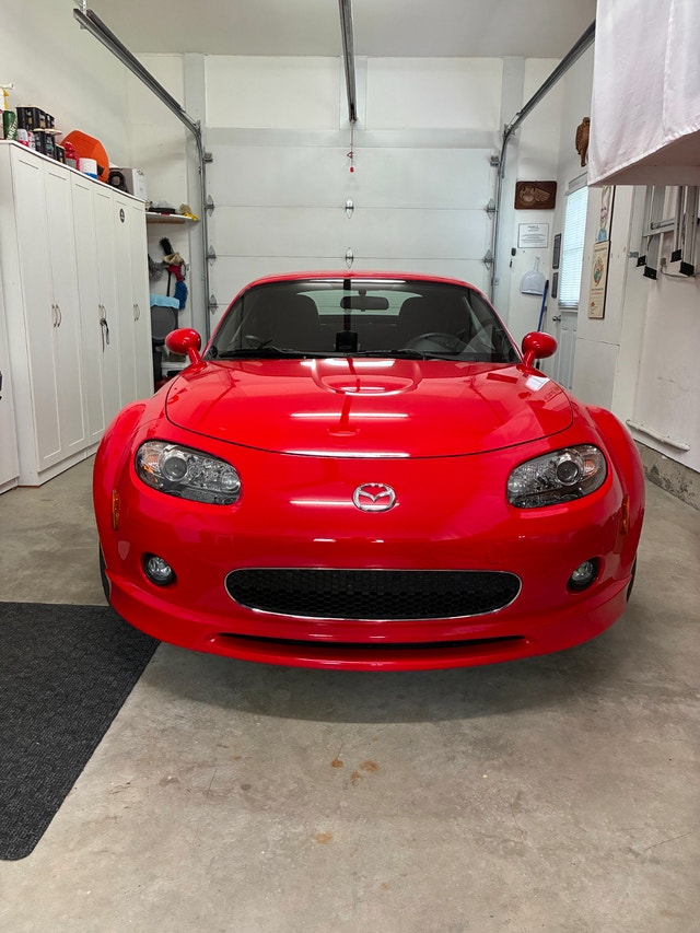 Miata MX-5 GS 2008 (avec options GT) - État "show room"