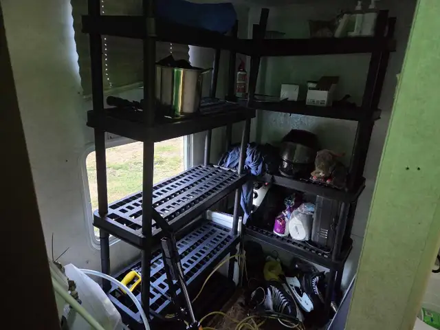 2002 conquest camper in Travel Trailers & Campers in Fredericton - Image 11