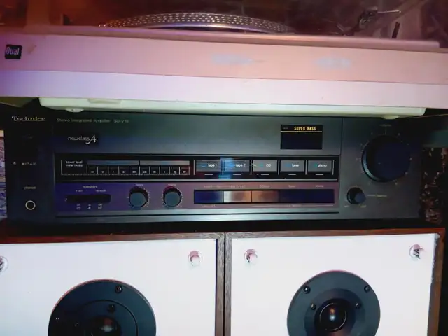 Technics Stereo package with high end custom made speakers in General Electronics in City of Toronto - Image 4