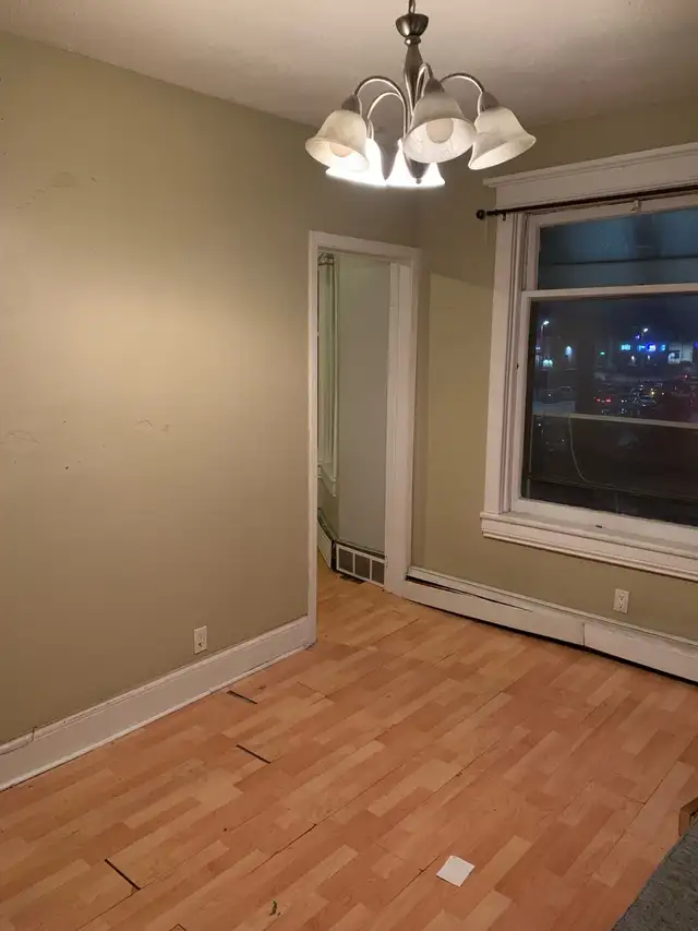Room available for rent 