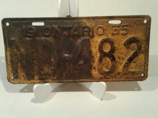 ANTIQUE 1935 ONTARIO LICENSE PLATE in Arts & Collectibles in Kawartha Lakes