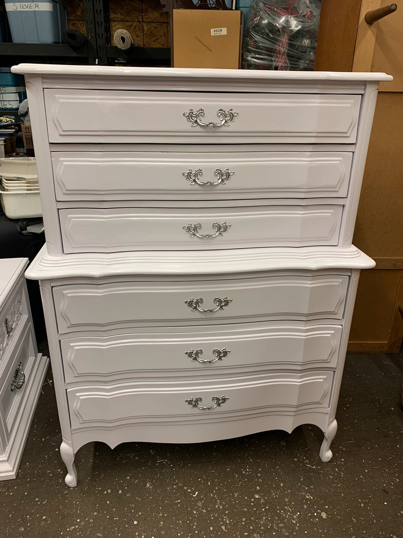 WHITE 6 DRAWER SOLID WOOD FRENCH PROVINCIAL UPRIGHT DRESSER Dressers