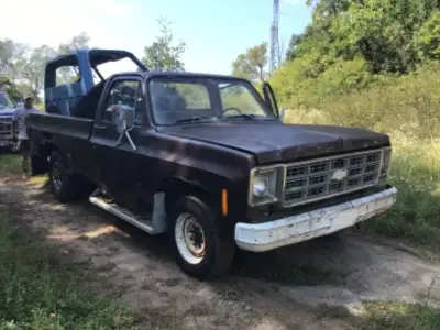 PRICE REDUCED!This 3/4 ton square body is in POOR condition. You are basically buying a drive train,...