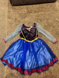 Disney Ana dress, EUC, fits child size 4-6. 