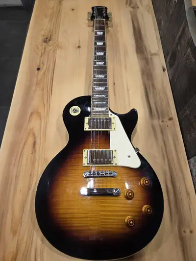 Ephiphone les paul, View more