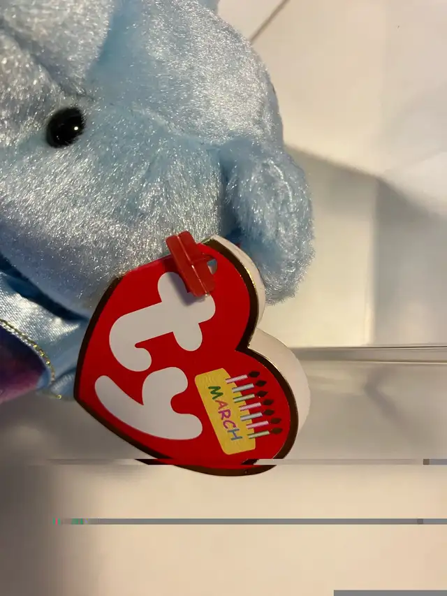 Beanie Babies March The Birthday Bear New With Tags in show case in Arts & Collectibles in Markham / York Region - Image 4