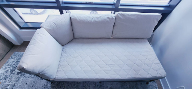 Ikea Ekebol Couch / Canapé | Sofas et futons | Ville de Montréal | Kijiji