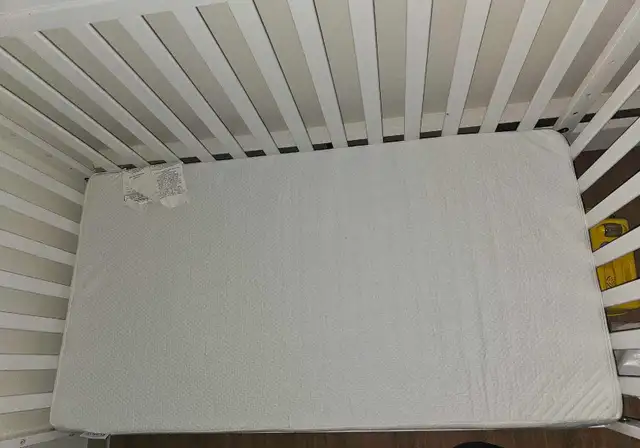 Graco Crib in Cribs in Edmonton - Image 6