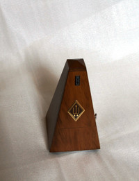 Wittner Metronome (Wooden style)