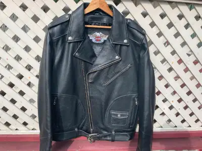 Harley Davidson Leather Jackets Men in excellent condition. Harley Davidson Leather Jacket en excell...
