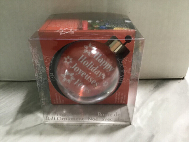 Christmas Photo Ornament - never used in Holiday, Event & Seasonal in Moncton