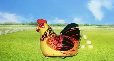 Rareté...De ma collection...Poule mécanique flambante neuve dans boîte...Toute métal...Pond réelleme...