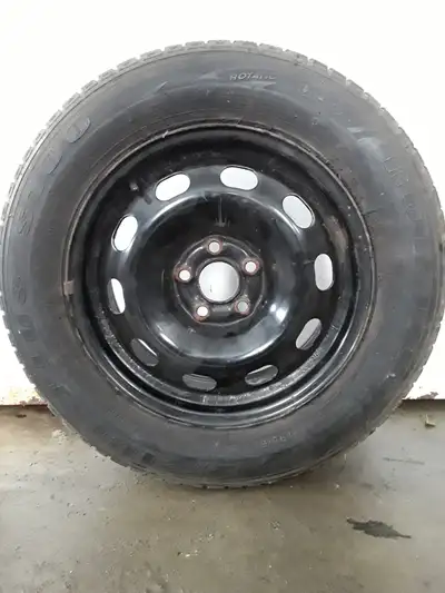 Mix of 8 tires on 15 inch rims, all tires are 195/65/R15. 3 Rotella winters with decent tread left (...