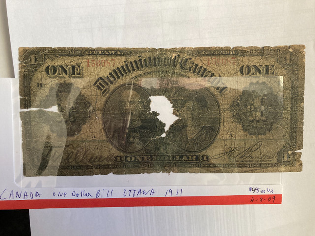Very old Canadian 1$ bill in Arts & Collectibles in Cole Harbour