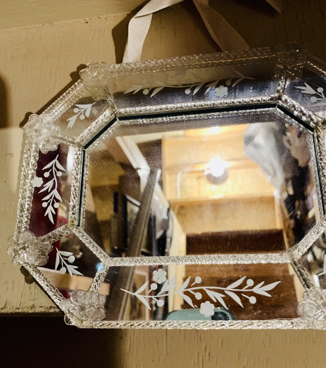 Pretty 9” Girly Little Floral Mirror Like 1950’s Vintage Style Arts & Collectibles Calgary