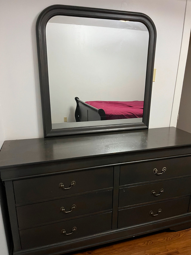 Free Bedroom Set in Beds & Mattresses in Mississauga / Peel Region - Image 2