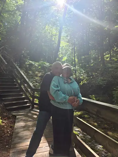 traveling couple, View more