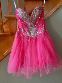 Riva Designs Size 4 Pink Prom Dress - Worn once