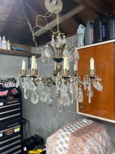 Older Chandelier in working condition