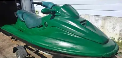 1998 GtX Seadoo 787cc 400hrs New Battery, New Starter, New carbs kit, new gas lines, 150psi on 2 cyl...
