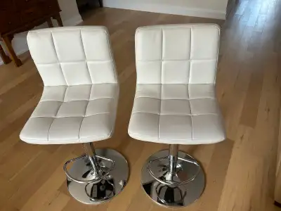 Adjustable height bar stools *2, View more