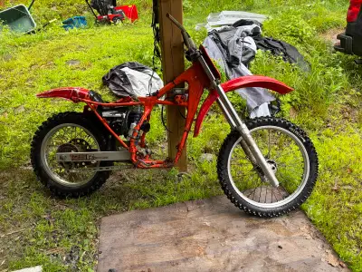 1984 Honda cr125 Trade for xr100, xr200, xr250, crf230, kdx200, Ktm 200 , xcw, husqvarna, I can add...