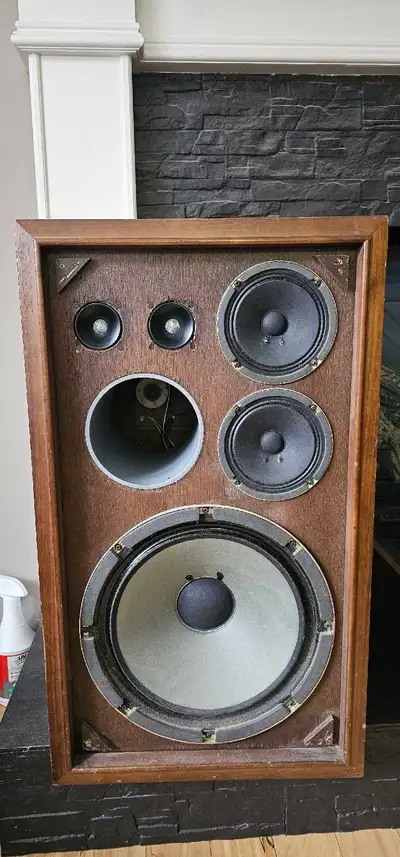 Vintage Sansui SP200, View more