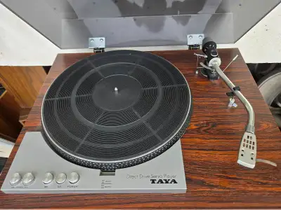 Taya DP-500 Direct Drive Turntable, View more