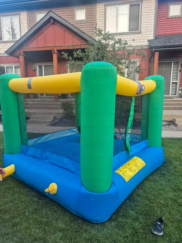 bouncy castle for kids63815756518017120