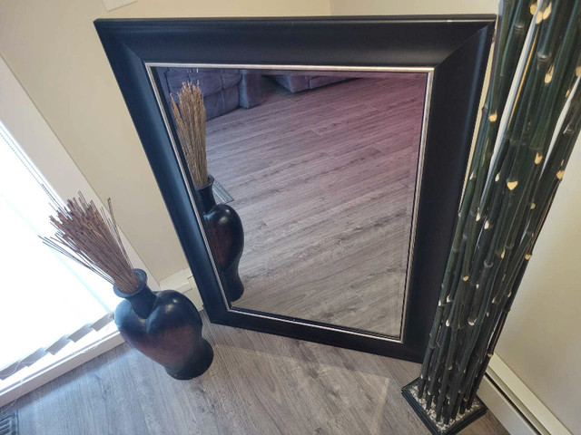 Solid wood mirror / home decor in Home Décor & Accents in Regina