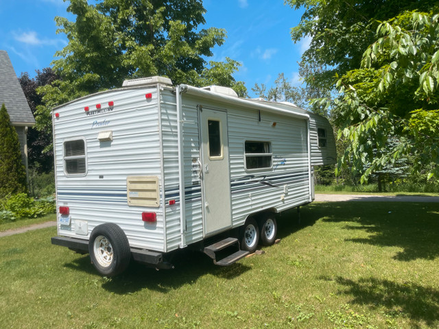 24 fifth wheel prowler camper  in Travel Trailers & Campers in Oakville / Halton Region - Image 3