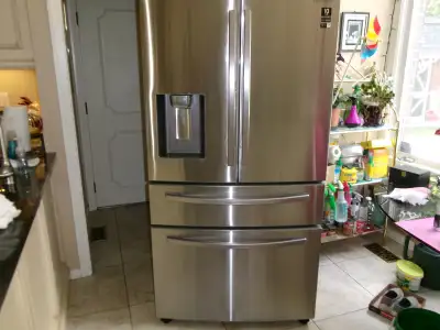 Refrigerator Samsung 4 door, View more