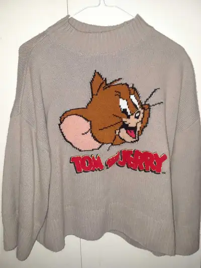 Tom and Jerry sweater, View more