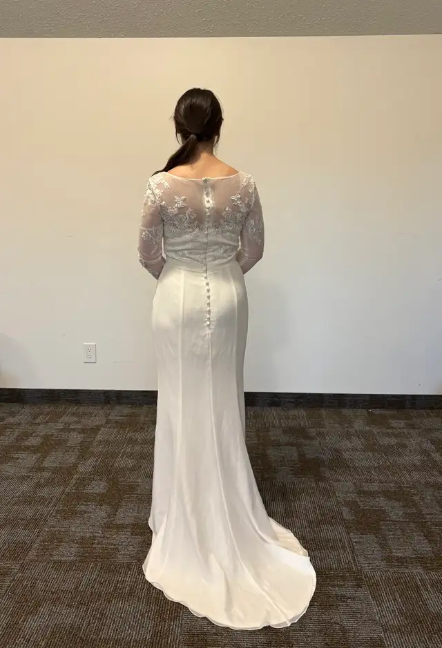 Wedding Dress in Wedding in Saskatoon - Image 8