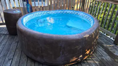 Softub Hot tub 300, View more