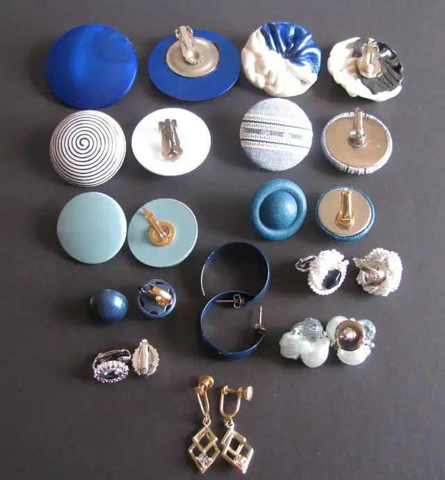 Vntg Costume Jewelry Avon Joan Rivers Sarah Coventry 47PC Mixed in Arts & Collectibles in Saint John - Image 10