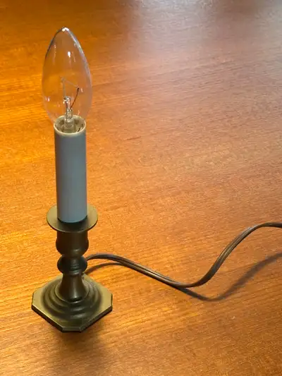 PETITE LAMPE DE TABLE ANTIQUE LAMP CHANDELLE VICTORIEN CLASSIQUE, View more