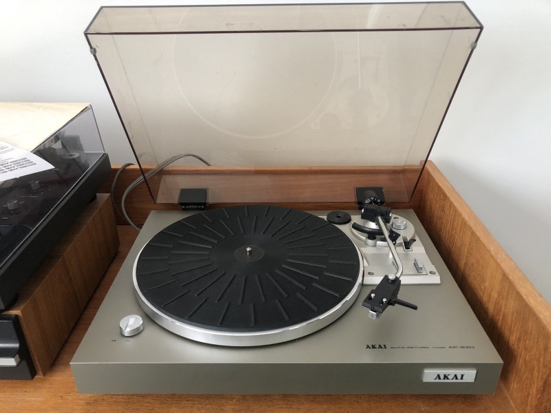 Akai APB20 Turntable Stereo Systems & Home Theatre Calgary Kijiji
