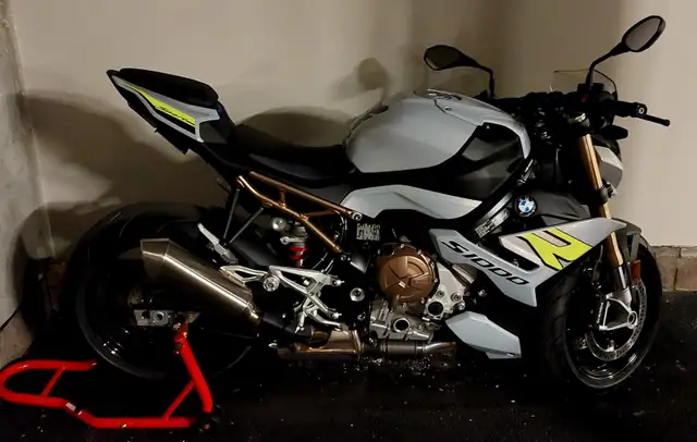 2022 BMW S1000R, 12500KM, IMPECCABLE, A1,  FULL OPTIONS in Other in Québec City - Image 6