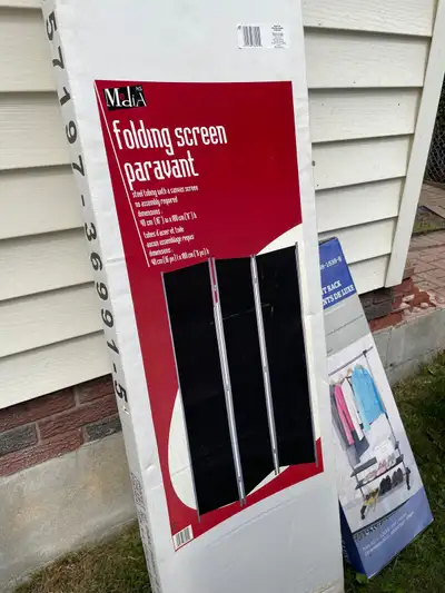 Privacy screen, View more