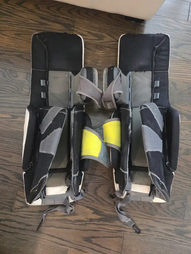 Warrior Ritual G3 Junior Goalie Pads – 28+1 in Hockey in Ottawa - Image 5