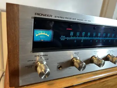 PIONEER SX-424 Vintage Silver Face Stereo Receiver (1972), View more