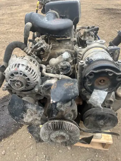 5.7 Vortec runs fantastic. Sold with the 30 day warranty. This is a complete drop in $1500 plus exch...